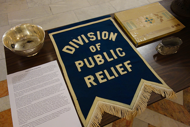 Bowl and relief banner