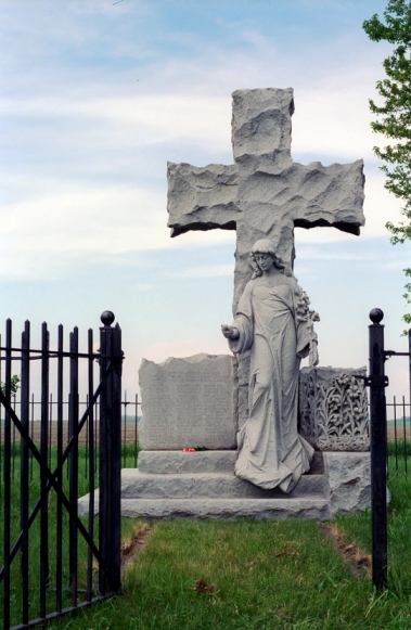 The Milford State Monument along Brown County Road 29 west of New Ulm commemorates the deaths of 52 settlers who were killed in the area. Located along the eastern edge of the Lower Sioux Reservation, Milford had the highest war death rate of any single township.